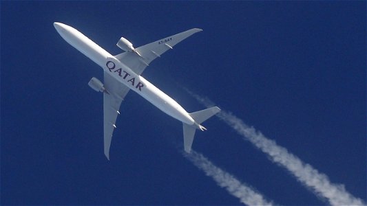 Boeing 777-3DZ(ER) A7-BAY Qatar Airways - Doha to London (34400 ft.)