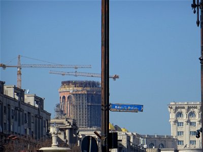 2019-03-06_Cathedral seen from Unirii Square_7