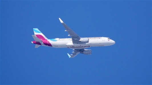Airbus A320-214  OE-IQC Eurowings Europe from Palma de Mallorca (7500 ft.)
