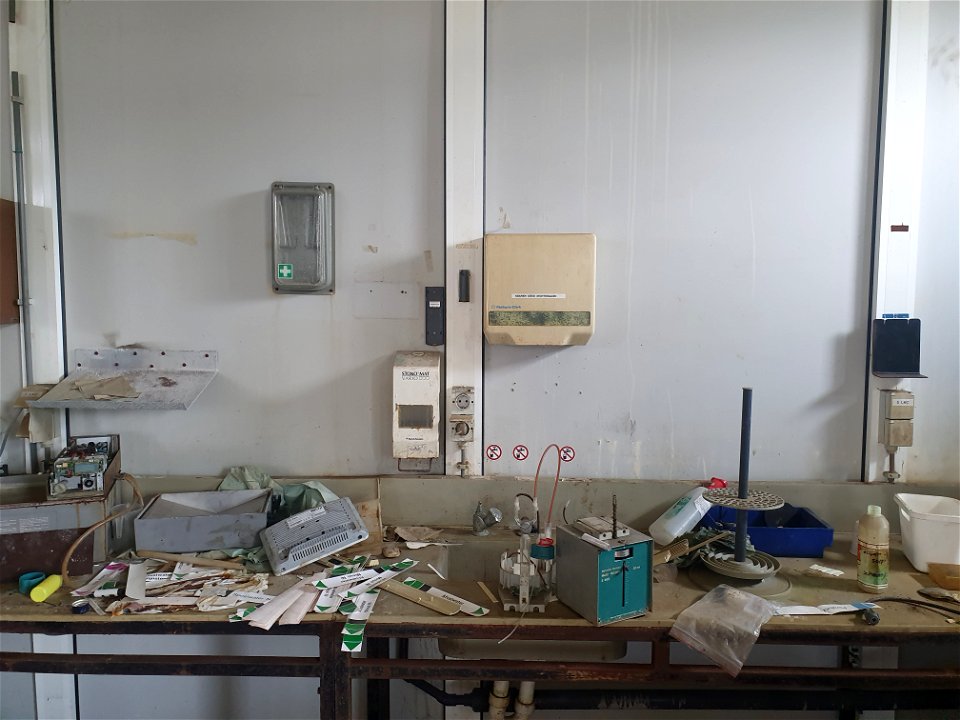 Urbex Ordnerfabriek, het lab