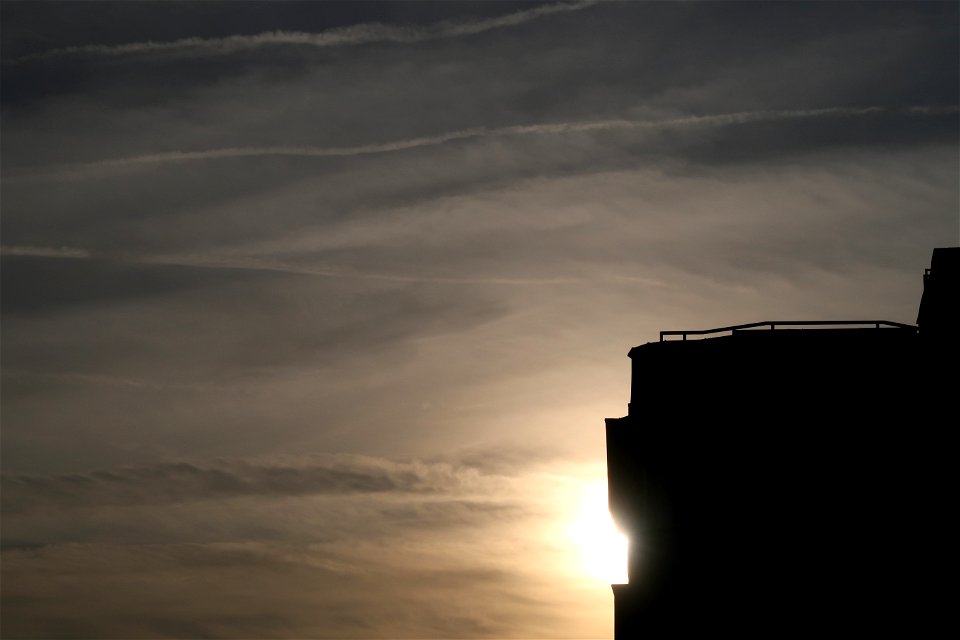 sunset_apus_日落-2022_1220_164426(1)