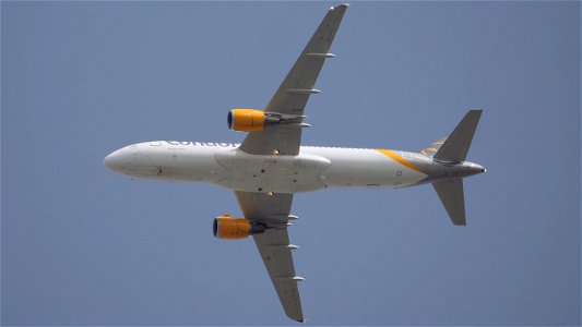 Airbus A320-212 D-AICG Condor from Olbia (6700 ft.)