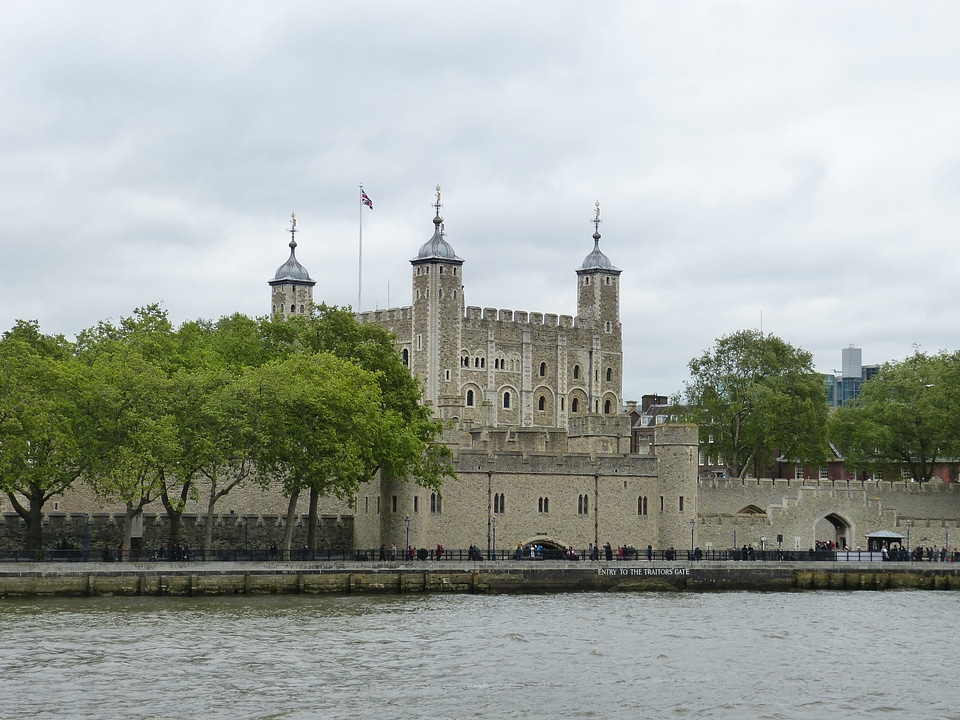 Middle ages historically river thames