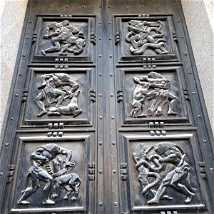 Random door with trials of Hercules Porto Portugal