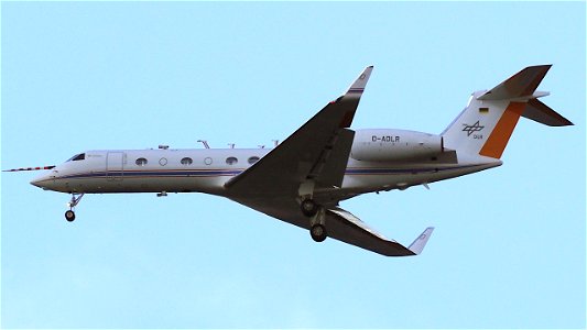 The Gulfstream G550 D-ADLR from DLR Flugbetriebe (4100 ft.) has a new set of scientific gadgets on top