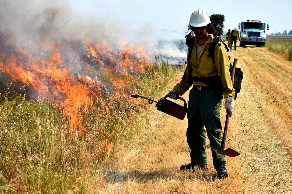BLM’s Folsom Lake Veterans Crew perform RX Burn at Cosumnes River Preserve restoring critical habitat.