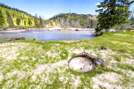 Yellowstone flood event 2022: Slough Creek Campground sand in firepit