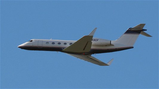 Gulfstream G450 N59CF from Munich (4100 ft.)