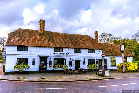 THE KING & QUEEN PUBLIC HOUSE EAST MALLING KENT