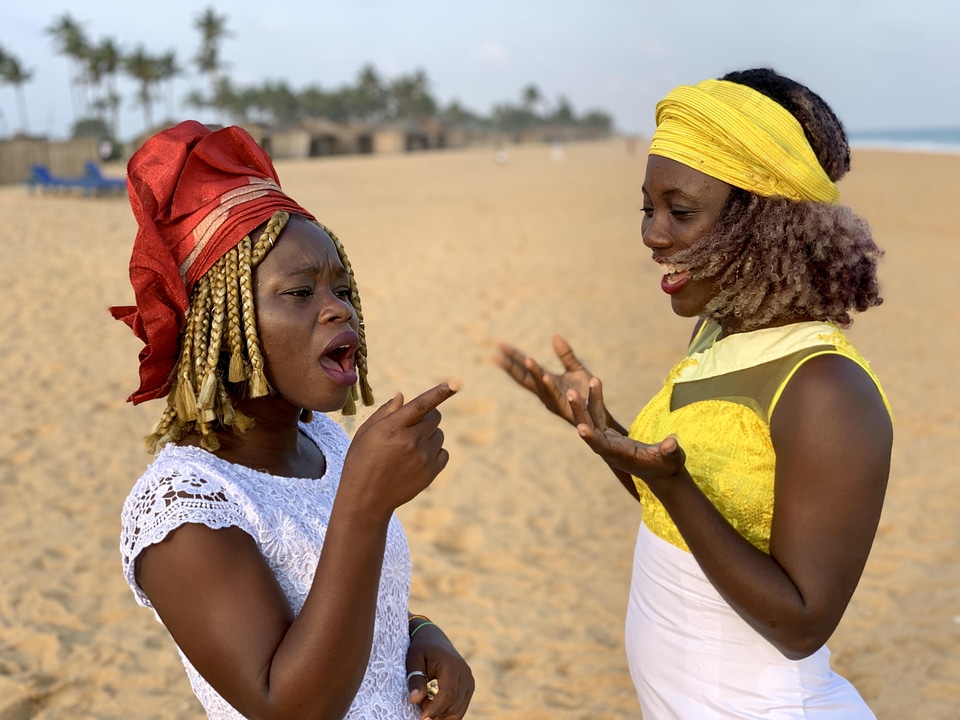 Conversation talking women