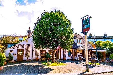 The Yew Tree Inn Grange Lane, Sandling Maidstone, Kent ME14 3DB