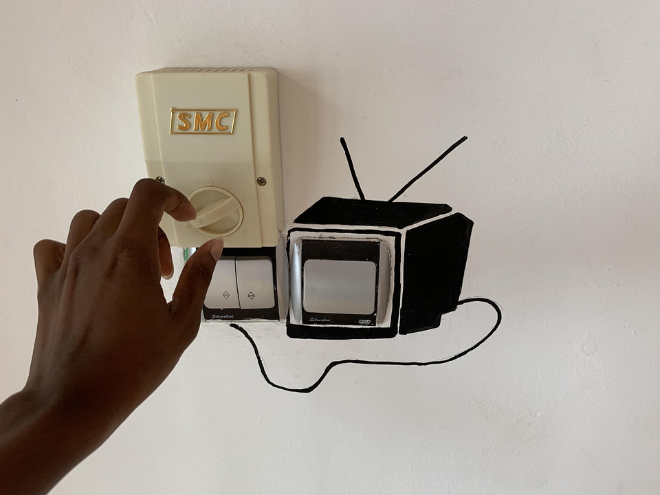 Switch simulation electronic