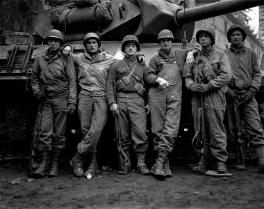 SC 334902 - These men of the 823rd Tank Destroyer Battalion are responsible for knocking out four attacking King Tiger German tanks. photo