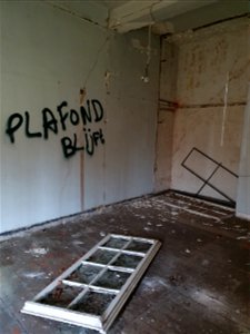 Urbex Kasteel en klooster St. Anna te Heel, plafond blijft