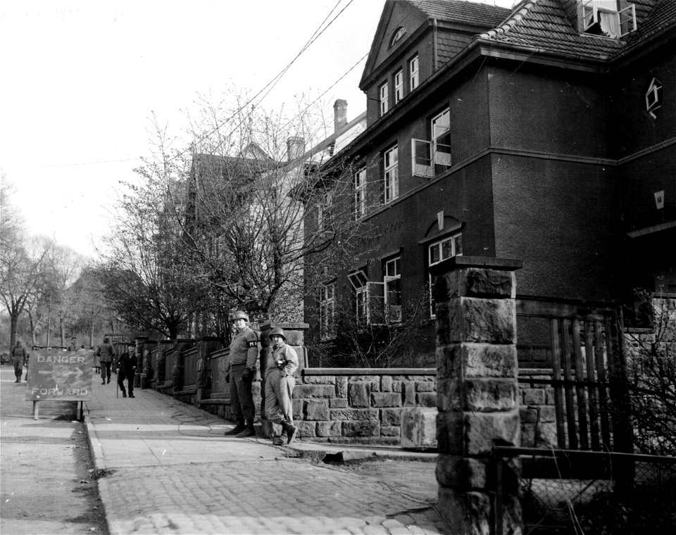 SC 336819 - C.P. of the 1st Div., First U.S. Army. Uslar, Germany. 10 April, 1945.