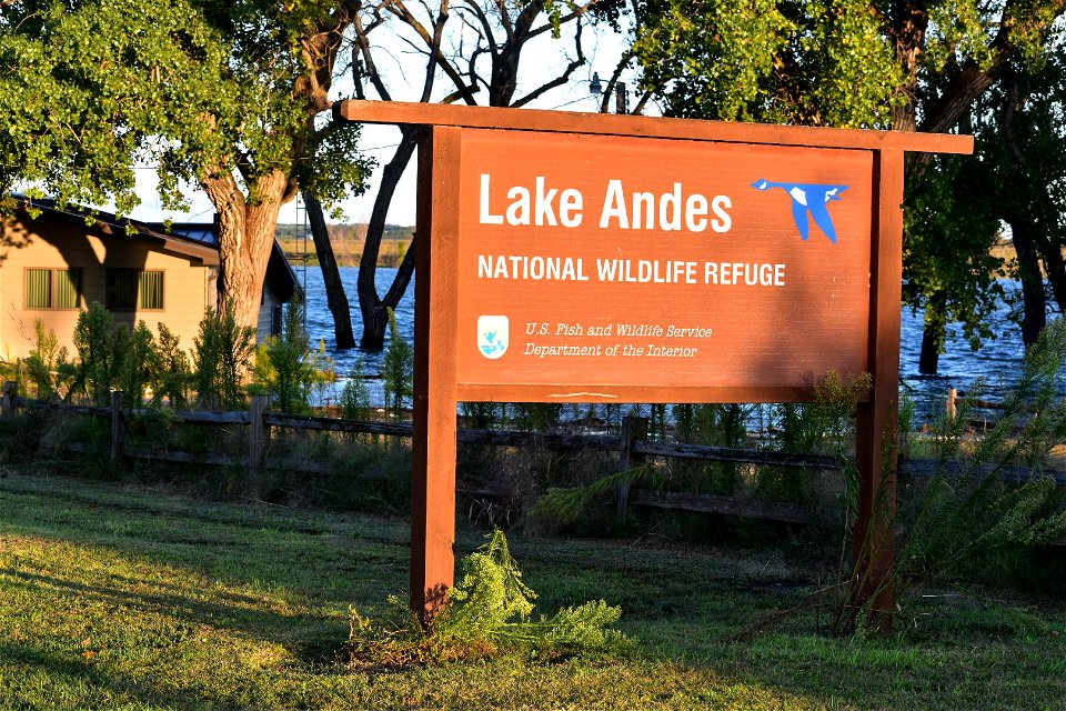 Lake Andes National Wildlife Refuge Sign