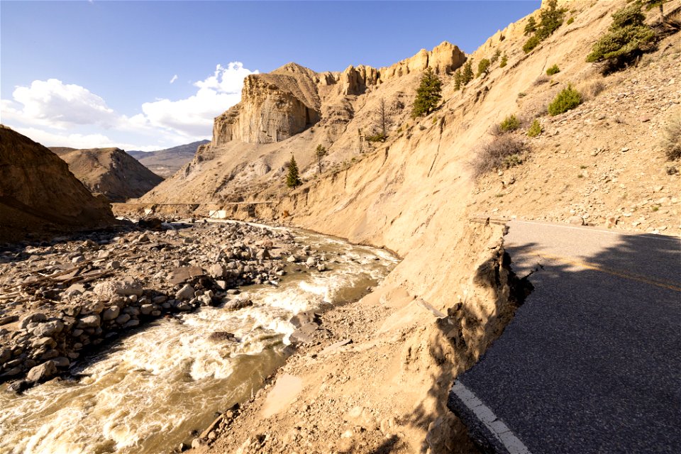 Gardner River Canyon Spring 2023