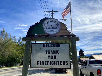 ThankYouFirefightersSignFlag 220827