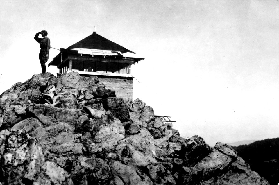 173610-mrs-curtis-lo-at-black-rock-loh-umpqua-nf-or-1923jpg_49385167253_o
