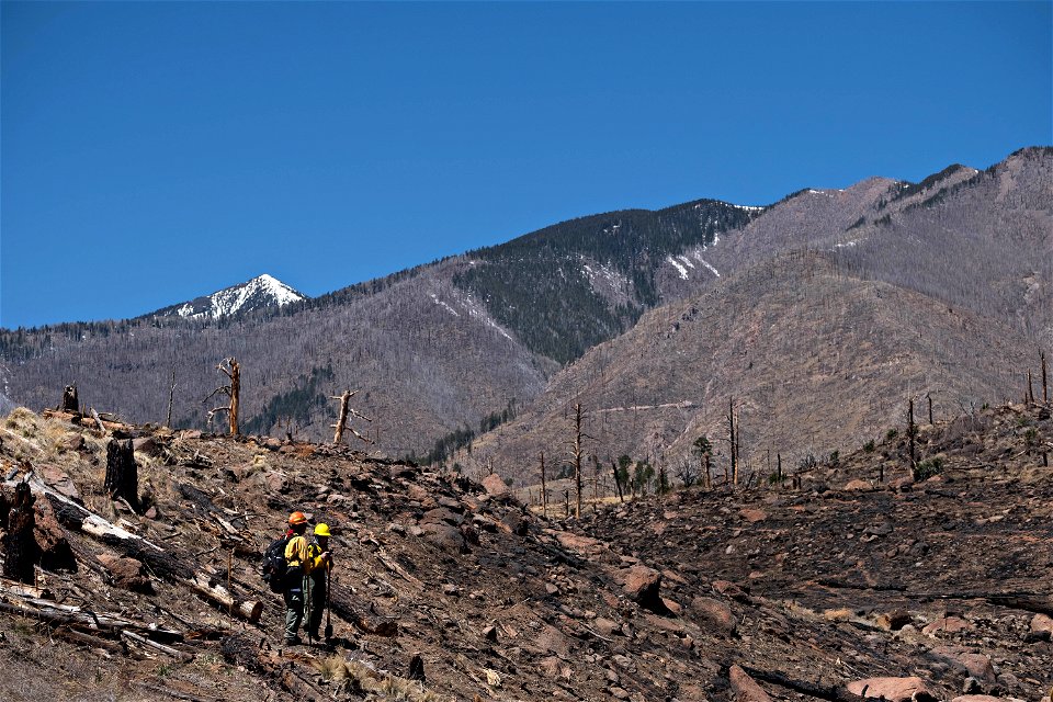 TunnelFire2-4-21-22-TomStoryPIO photo