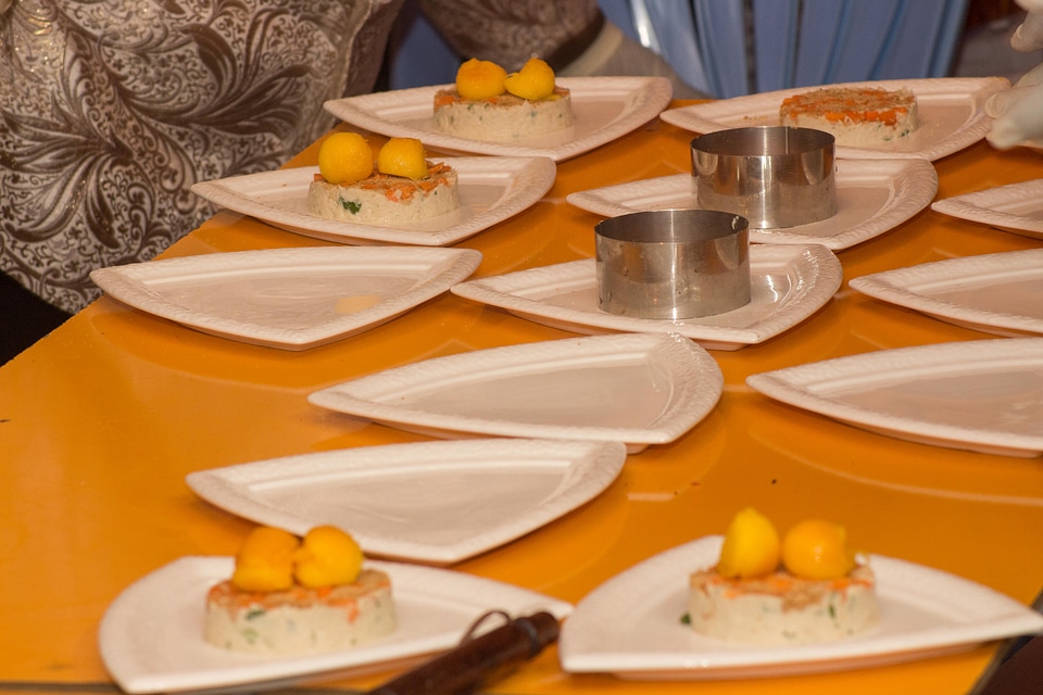 Food kitchen plates dressing