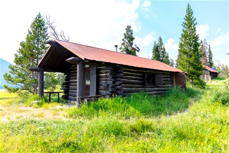 Heart Lake Patrol Cabin: southeast view photo