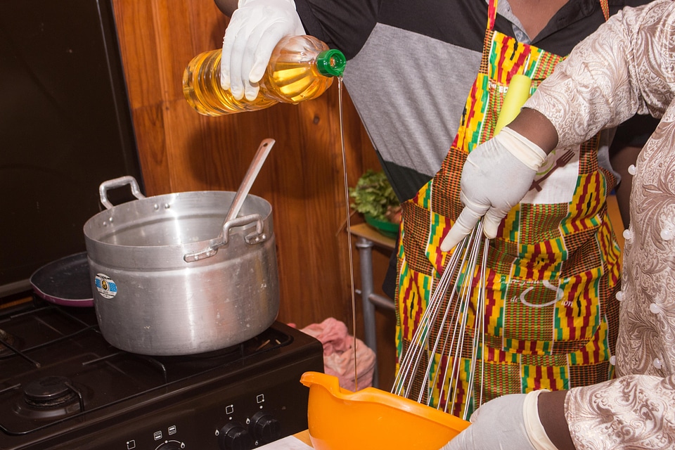 People work cooking