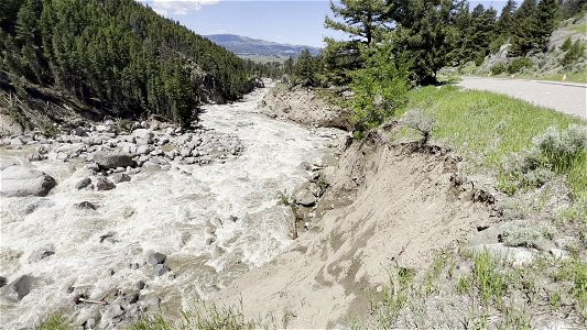 Yellowstone flood event 2022:  Lamar River Canyon (3)