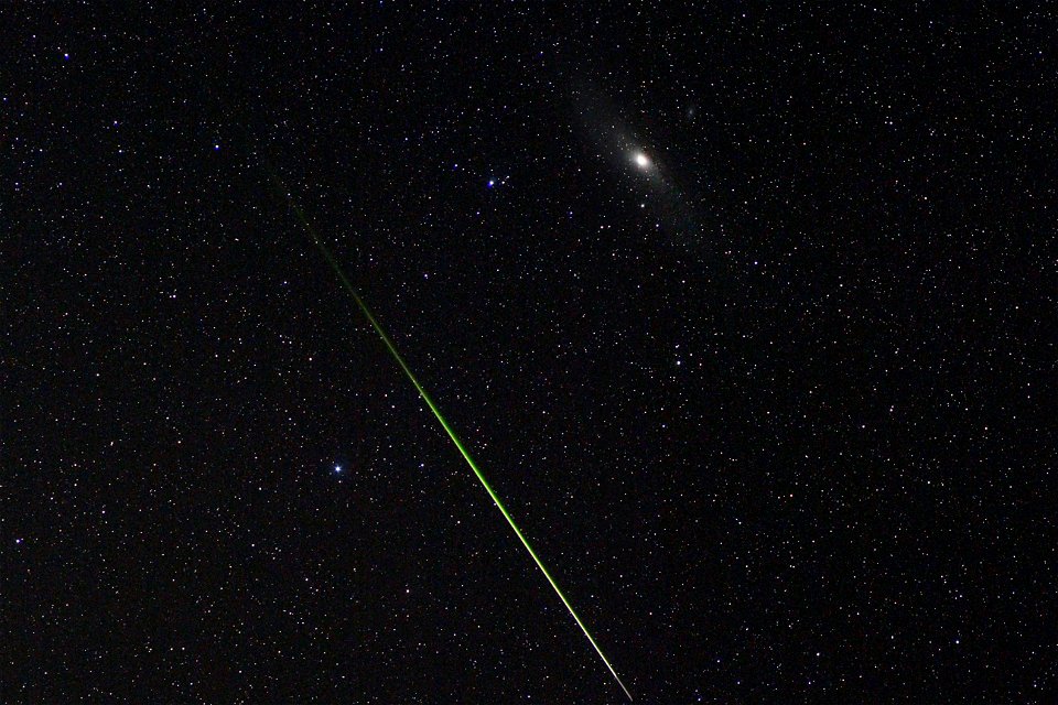 Bright Perseid close to M31 on August 6, 2021