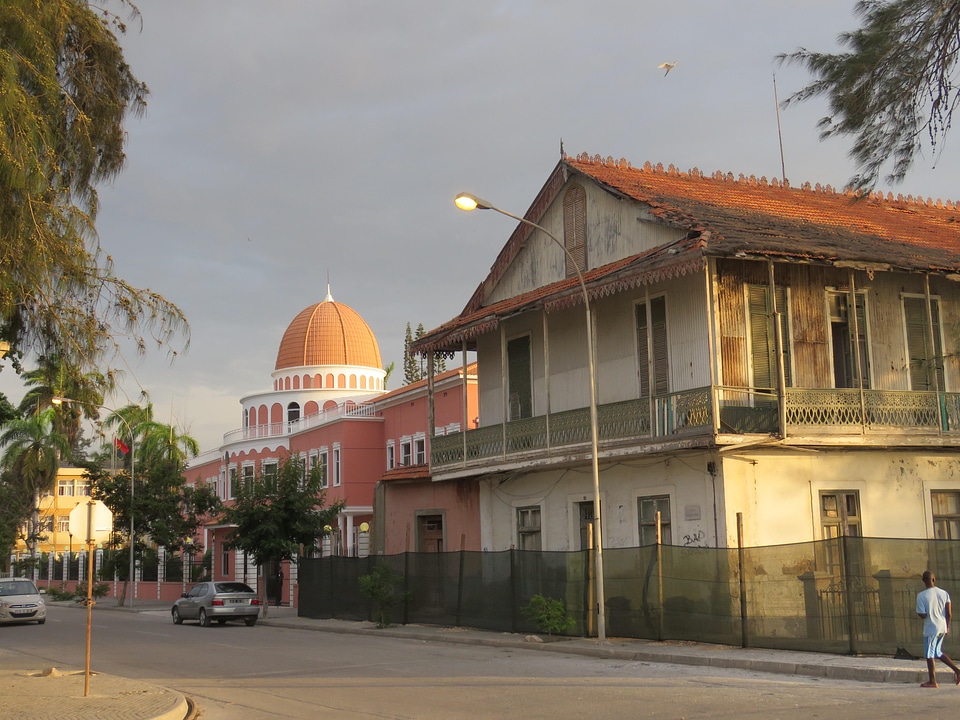 Angola buildings parliament