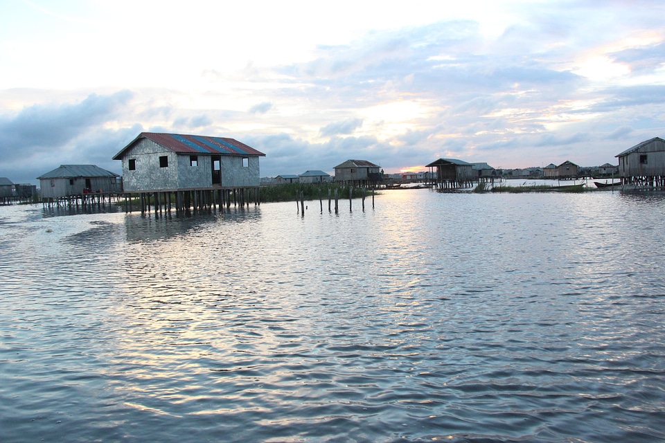 Houses culture lake