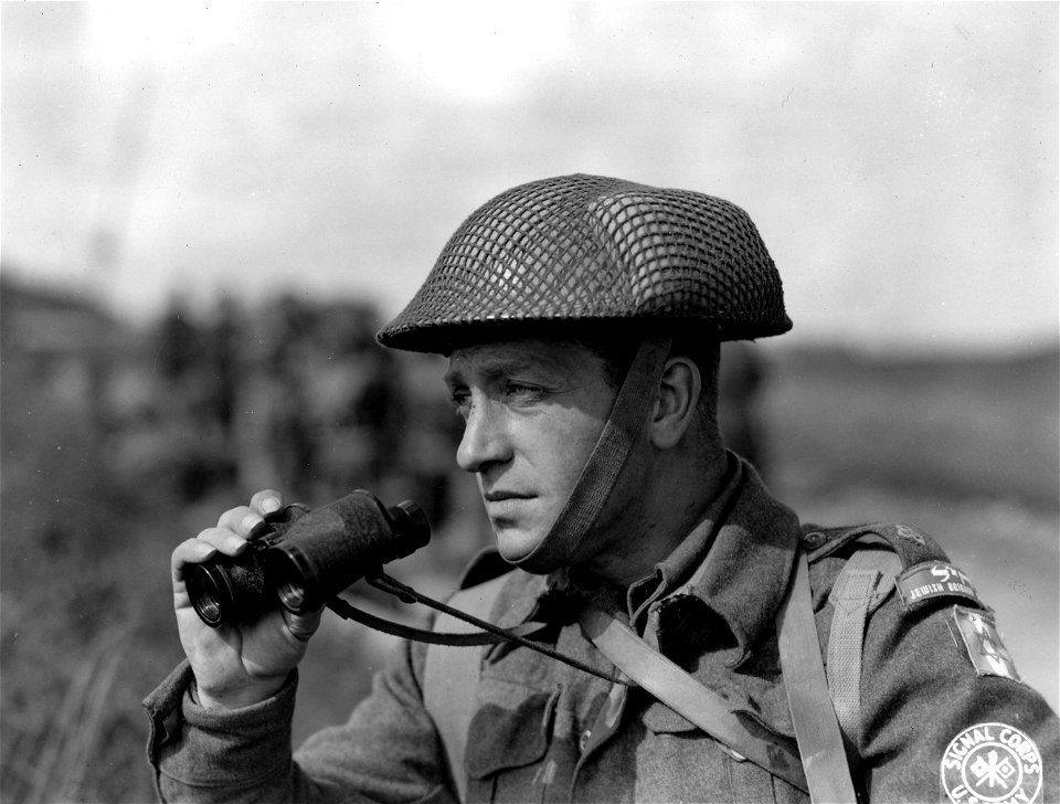 SC 374844 - A platoon leader in the 3rd Bn. of the Jewish Brigade: Lt. Max Weiner, originally from Dresden, Germany, and now from Palestine. Joined the Brigade 1941.