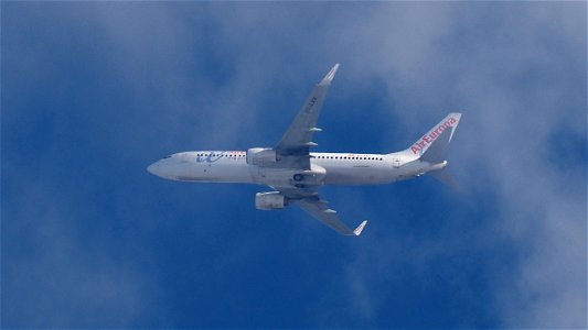 Boeing 737-85P EC-LXV Air Europa from Madrid (10500 ft.)