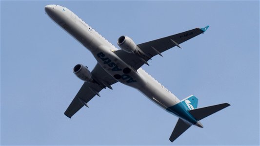 Embraer E195LR I-ADJS Air Dolomiti from Bologna (7400 ft.)