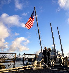 USS Arleigh Burke (DDG 51) photo