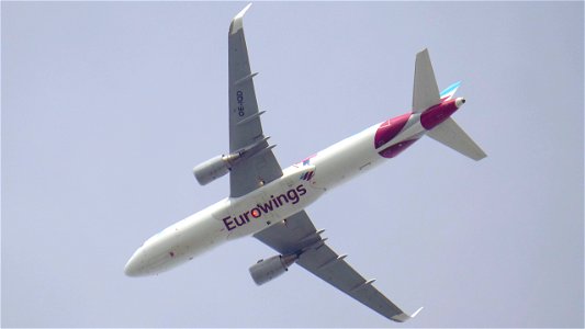 Airbus A320-214  OE-IQD Eurowings Europe from Palma de Mallorca (9800 ft.)