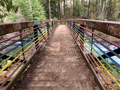 Trash and vandalism at Umpqua Hot bsprings on the Umpqua National Forest