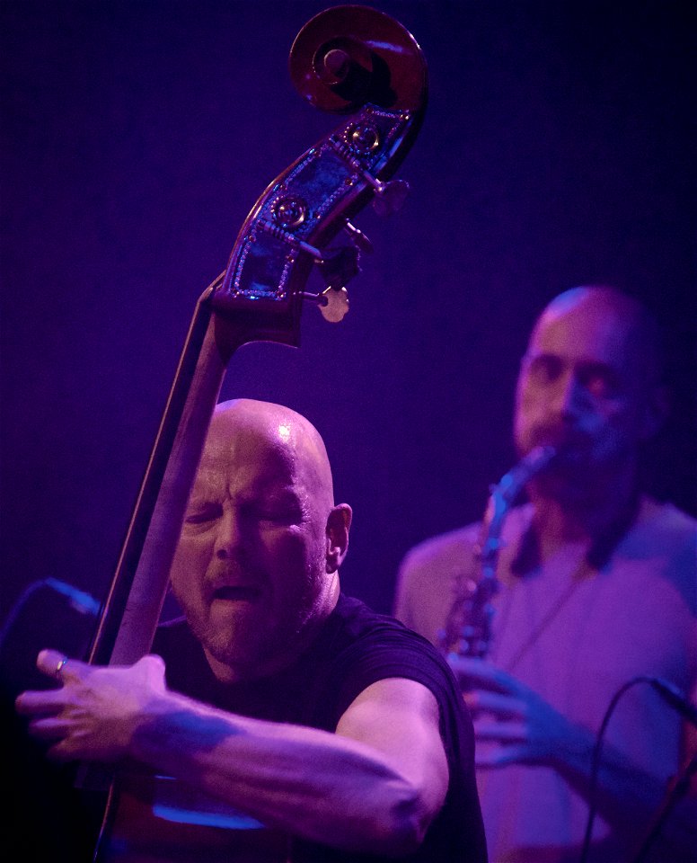 Gard Nilssen's Supersonic Orchestra, BIM Amsterdam 6 october 2022 - Ingebrigt Håker Flaten