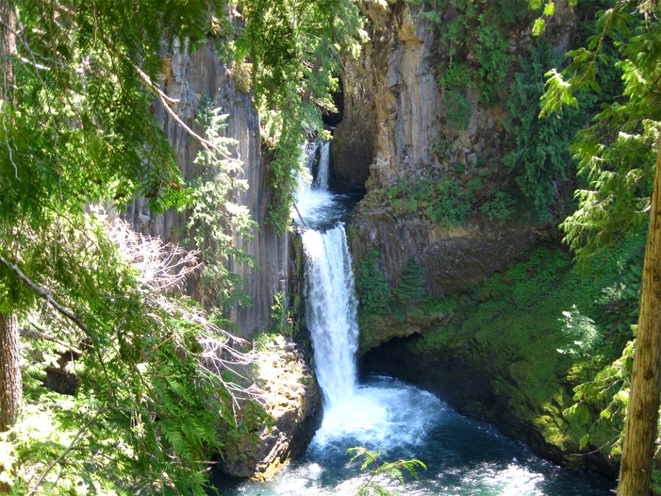 toketee-falls-2010-2jpg_49364640667_o