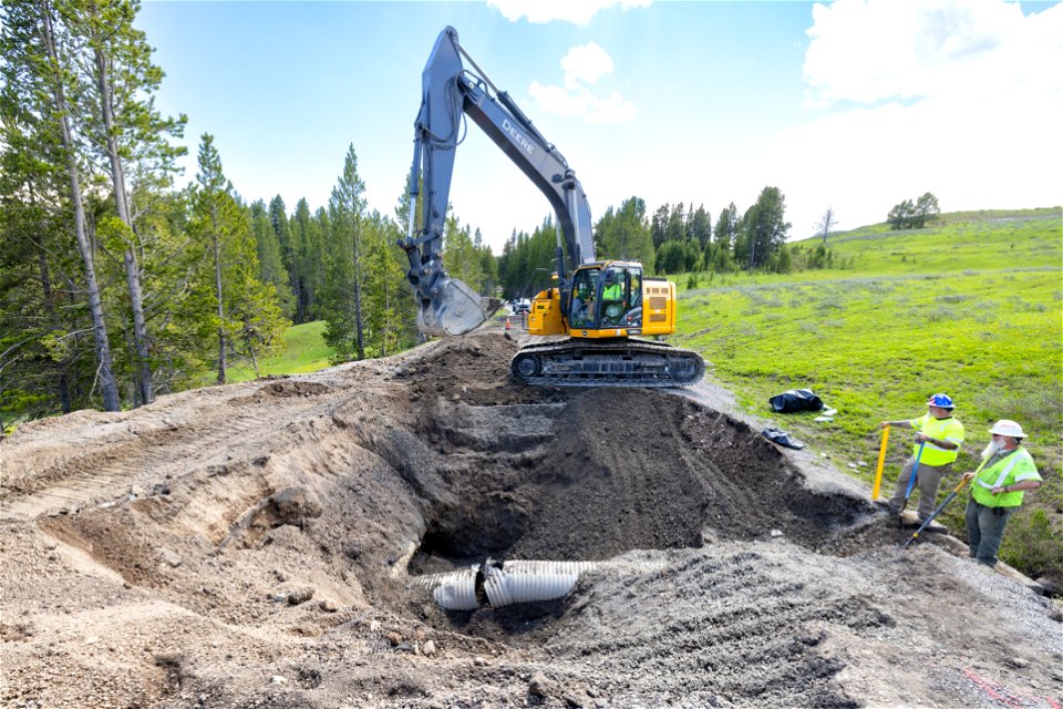 Yellowstone flood event 2022: Sliding Meadow repairing culvert (2)