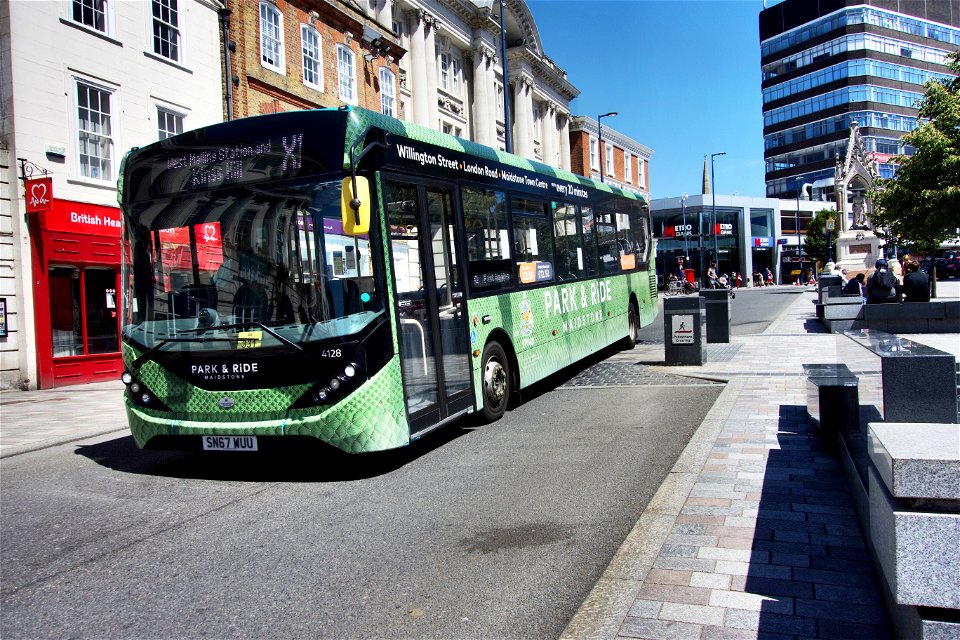 SN67WUU Maidstone Park & Ride on X1 Kings Hill.