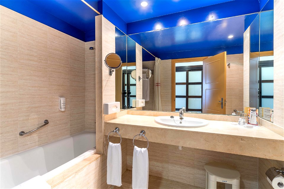 Habitación familiar con puerta comunicante