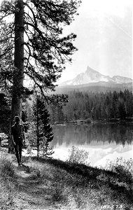 182573-diamond-lake--mt-thielsen-umpqua-nf-or-1923jpg_49385628101_o photo