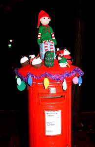 Decorated postbox in Old Coulsdon