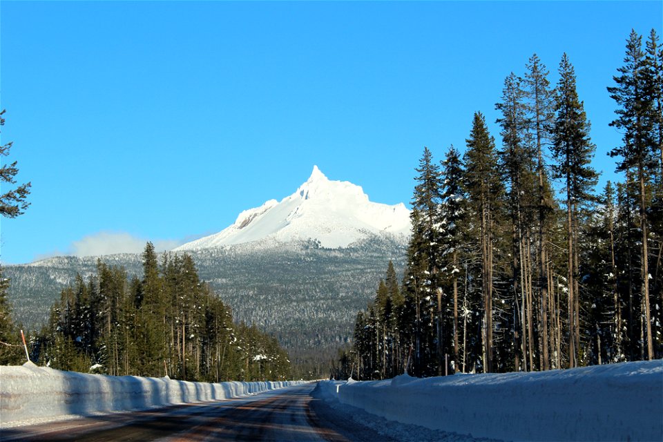 scenery-30---mt-thielsenjpg_49385873812_o