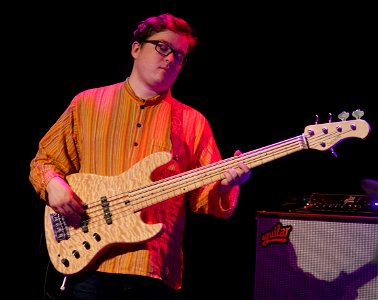 Dinosaur, 11 mei 2018 Lantaren Venster Rotterdam - Conor Chaplin