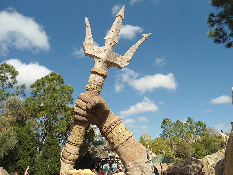Orlando statue stonework