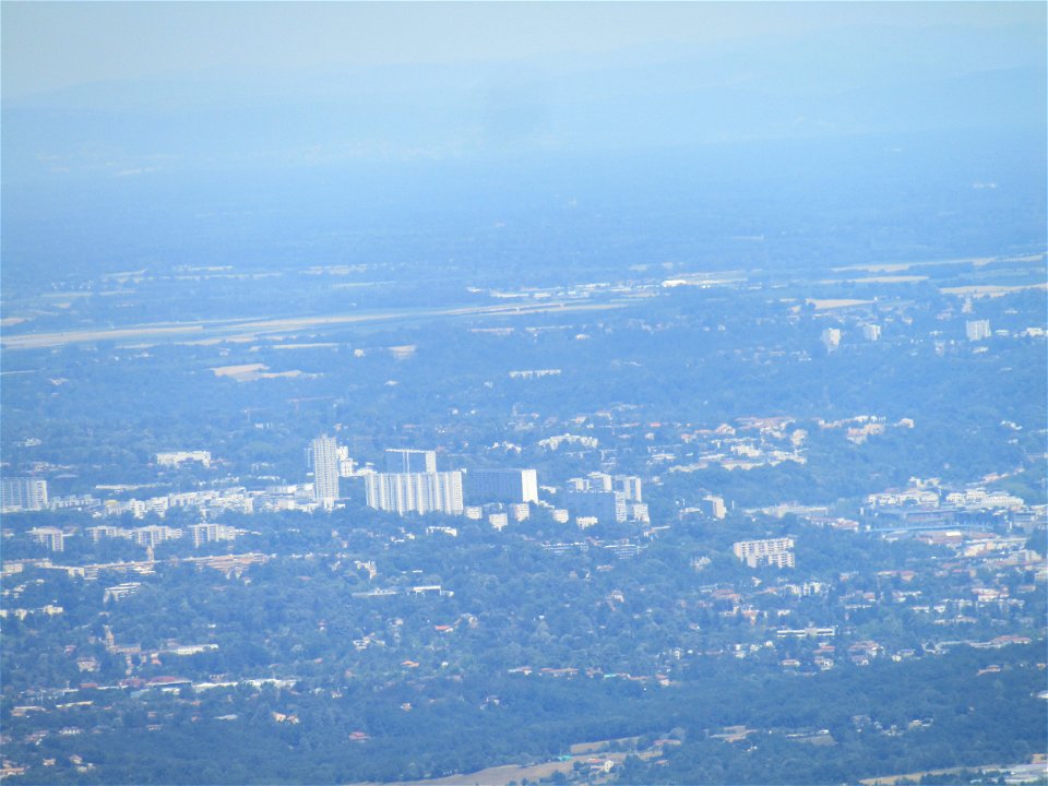 202206_0070