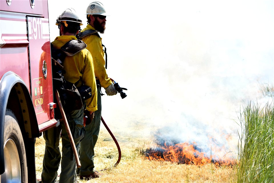 BLM’s Folsom Lake Veterans Crew perform RX Burn at Cosumnes River Preserve restoring critical habitat.