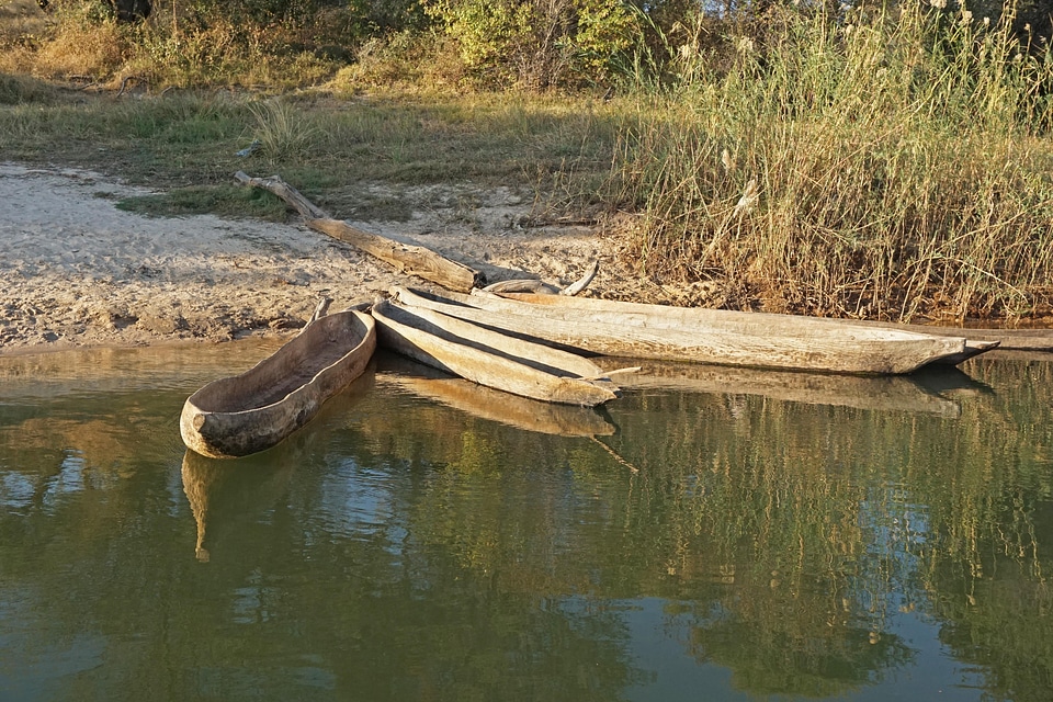 Boats traditional kavango
